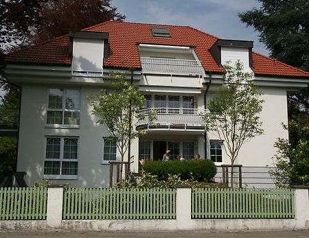 Symphonie-Villa Am See - Musikerviertel Konstanz Eksteriør billede